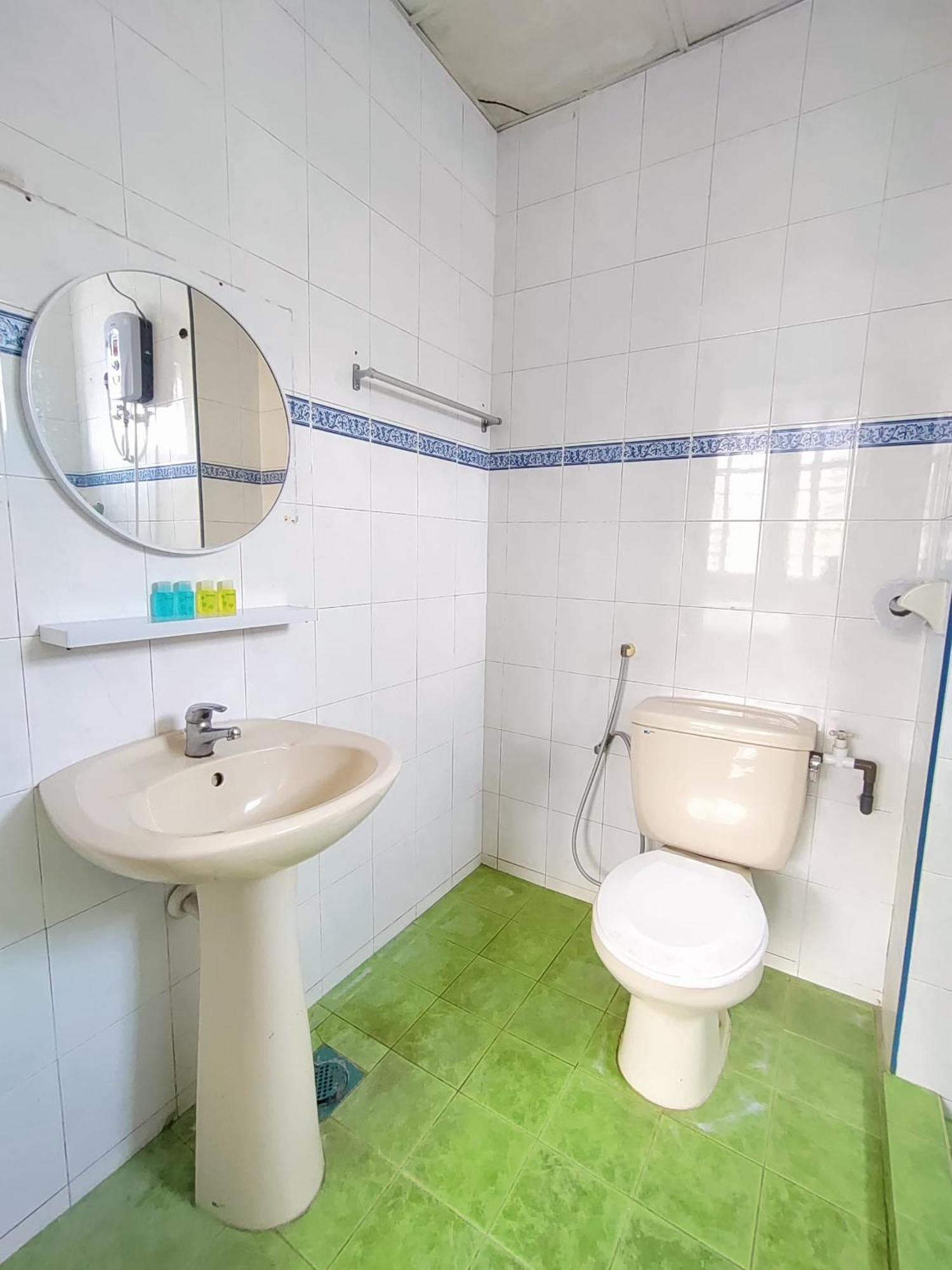 The Little Star Studio Hotel- Star Regency Brincsang Kültér fotó