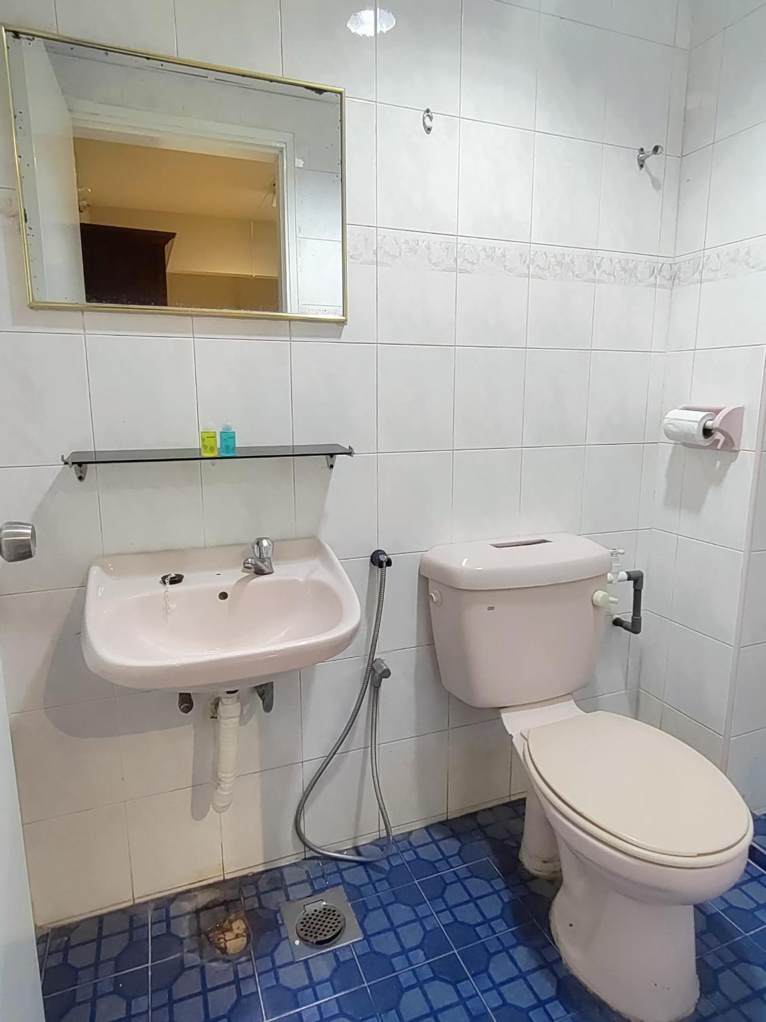 The Little Star Studio Hotel- Star Regency Brincsang Kültér fotó
